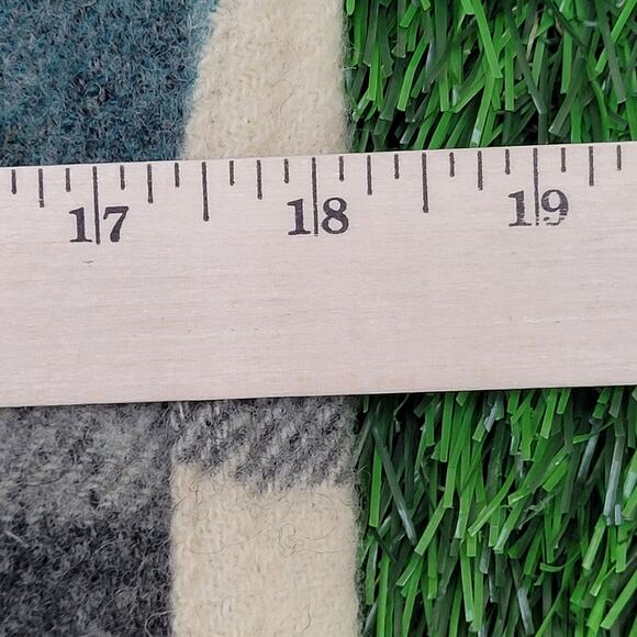 Vintage Woolrich Wool Jacket Womens XS/S 18x23 Plaid Shacket - Picture 5 of 10